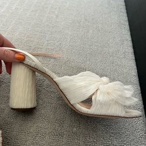 Loeffler Randall Camellia Pleated Bow Heels Ivory Pearl size 8.5